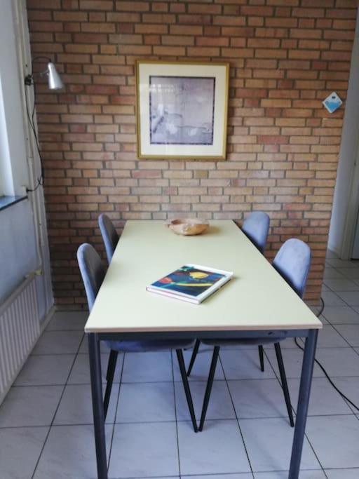 Cottage Egmond-Binnen Met Besloten Tuin מראה חיצוני תמונה